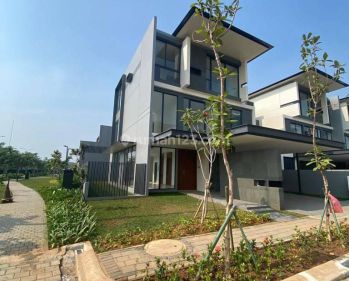Rumah Sultan BSD Navapark posisi hoek siap huni