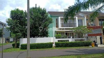 Rumah hoek 2 lantai bagus siap huni di premium cluster Citra Raya