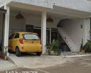 Rumah Semifurnished Bagus Ada Kolam Renang Di Cluster Di Bubulak