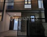 thumbnail-sell-rumah-darmo-type-fernhill-0