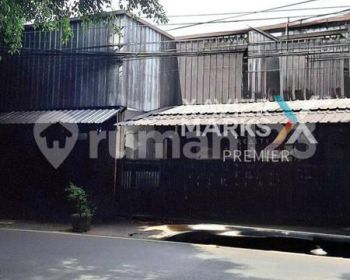 Disewakan eks Rumah Makan, Lokasi strategis diMalang,siap di pakai kondisi baik.