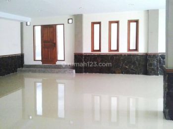 Jual Ruko Untuk Showroom Kantor Lokasi Ramai Cibeureum Sudirman