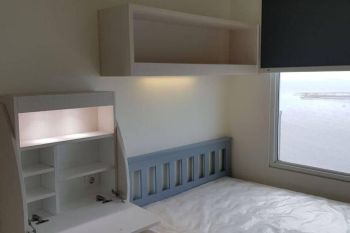 DISEWAKAN TAHUNAN CONDO GREENBAY PLUIT 3BR FULL FURNISH  (SEA VIEW J)