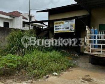 Di / Di kan Gudang di IR Sutami. Sangat cocok di jadikan gudang apa saja. lokasi