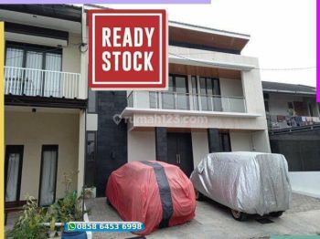 Cozy Rumah Lebar Dua Lantai Di Kota Bandung Cikutra Suci 181B1