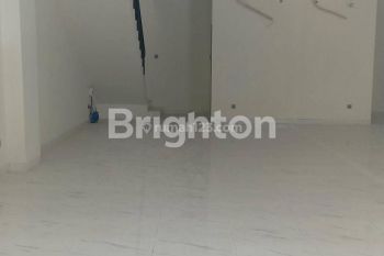 RUKO BARU DI KEBON JERUK, BANGUNAN 2,5LANTAI