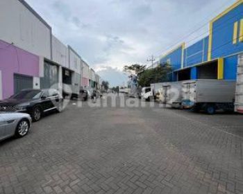 Gudang Murah di Area Pergudangan Depo Raya Karanglo Singosari Malang