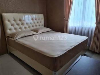 Apartemen Orchard 2 Kamar Tidur Furnished Bagus