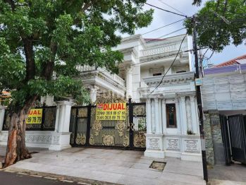 Rumah mewah murah di Jl kramat VI , Senen, Jakarta pusat SHM