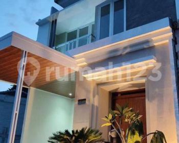 Rumah cantik bangunan baru siap huni di Cinunuk
