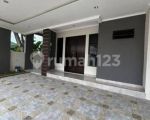 thumbnail-rumah-renovasi-total-modern-hook-taman-di-the-icon-bsd-city-2