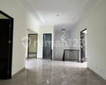 thumbnail-rumah-renovasi-total-modern-hook-taman-di-the-icon-bsd-city-3