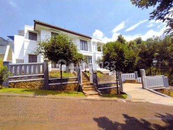 RUMAH HOOK 2LT RENOVASI NUANSA VILLA di Bukit Golf Riverside Cibubur Bogor