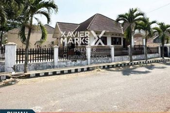 Rumah Luas di Bunga-bunga dekat Kalpataru, Lowokwaru Malang