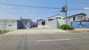 Gudang baru zona merah bisa untuk industri akses kontainer di gatak kartasura