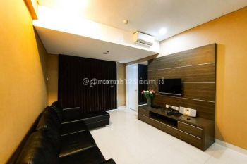 Sewa Apartemen Trillium 3 BR Tower A Lantai 23 Full Furnish Hoek