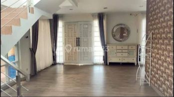 Rumah Bagus 2lantai di Antapani Wetan