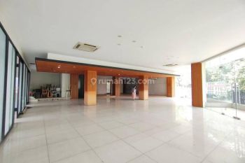 Disewakan Mainroad Setiabudhi, Bandung