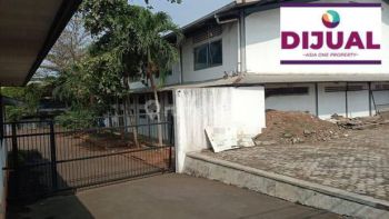 Dijual tanah beserta bangunan berdiri di atasnya di Kranggan