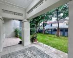 thumbnail-rumah-kolonial-belanda-1-lantai-jalan-lebar-1