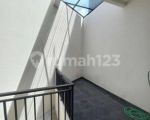 thumbnail-rumah-baru-modern-dalam-cluster-discovery-residence-10