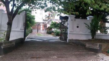 Rumah Bagus Sertifikat Hak Milik di Lawang, Malang