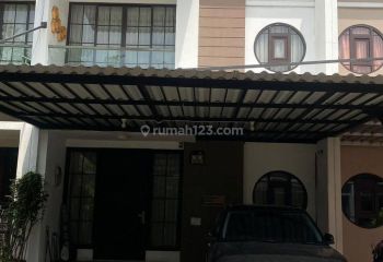 Disewa cepet rumah 2 lantai green lake city