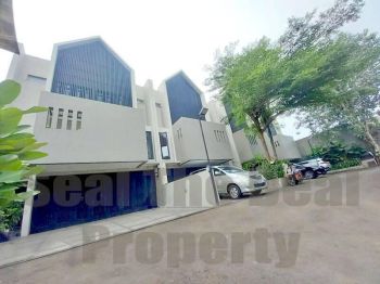 Disewakan Town House Di Cilandak Jakarta Selatan STD415