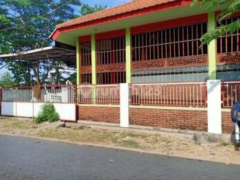 Rumah Ex.resto di Jln Raya Kedungsari Mojokerto Bagus SHM