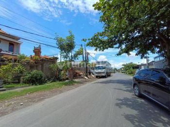 B 84 Gudang baru di Himalaya