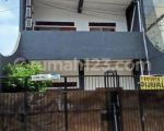 thumbnail-rumah-kost-tiga-lantai-bagus-untuk-investasi-1