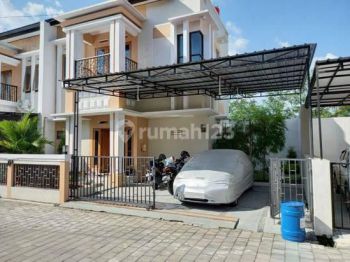 DIJUAL CEPAT RUMAH 2 LANTAI, FURNISH DALAM KOMPLEK PERUMAHAN DEKAT MAGUWOHARJO