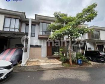 Minimalis modern Rumah 2 lantai bagus di kotawisata