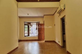 Rumah Siap Huni, Hunian Nyaman dan Strategis @Pisok, Bintaro