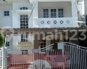 Rumah 2 lantai di Legenda Wisata Cibubur