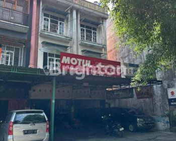 ruko gandeng usaha 3 lantai