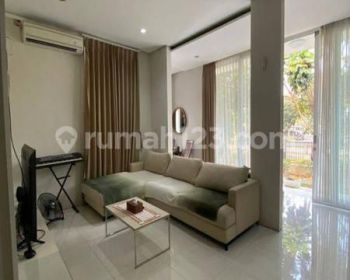 Jual Butuh Rumah Hook Siap Huni di Discovery  , Sektor 9-Bintaro