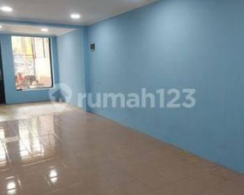 Rumah Kopyor Raya kelapa gading