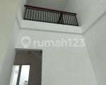 thumbnail-jual-rumah-2-lantai-area-bisnis-dan-perkantoran-jombang-5