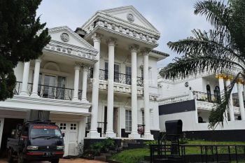Rumah 23 lantai bergaya Eropa Klasik di Legenda Wisata