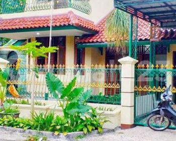 Rumah Exclusive 2 Lantai Lokasi Strategis Dekat Exit Tol Cibubur