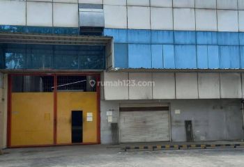 Gudang di Meruya. Kembangan Sudah Renovasi SHM 1000 m2