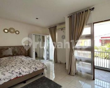 Disewa Rumah 2 Lt Full Furnish 
Cluster Harmony, Harapan Indah 2 Bekasi, Nego