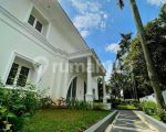 thumbnail-rumah-sewa-mewah-dengan-private-pool-di-pondok-indah-3