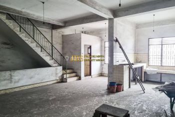 Dijual Ruko 3 Tingkat Kondisi Siap Huni Gandeng Jalan Mahkamah