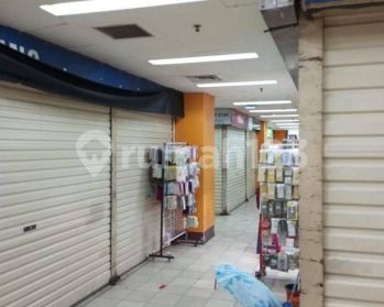 Sebuah Kios terletak di ITC Cempaka Mas berada di Lantai 4 Dijual
