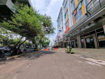 Ruko sewa graha bulevard timur raya, 4lantai, 6x17, plafond 6m, nego sampai jadi