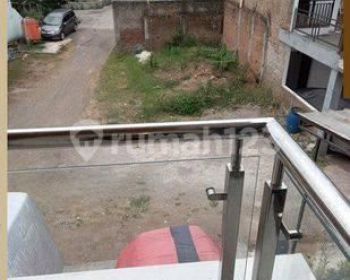 Top Pisan Rumah Lebar Dua Lt Di Kota Bandung Cikutra Suci 309B1