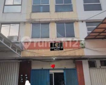 Dijual Ruko 3½ lantai Srrategis di Cempaka Mas Jakarta Pusat