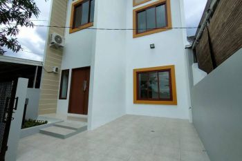 SEWA RUMAH MURAH DI PERUMAHAN IVORY BEKASI TIMUR REGENCY